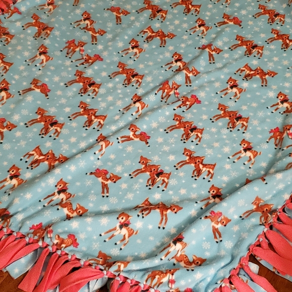 Fleece Blanket - Picture 2 of 9